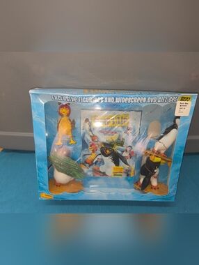 Rare 2007 Surf's Up Figure & DVD Gift Set Best Buy Exclusive